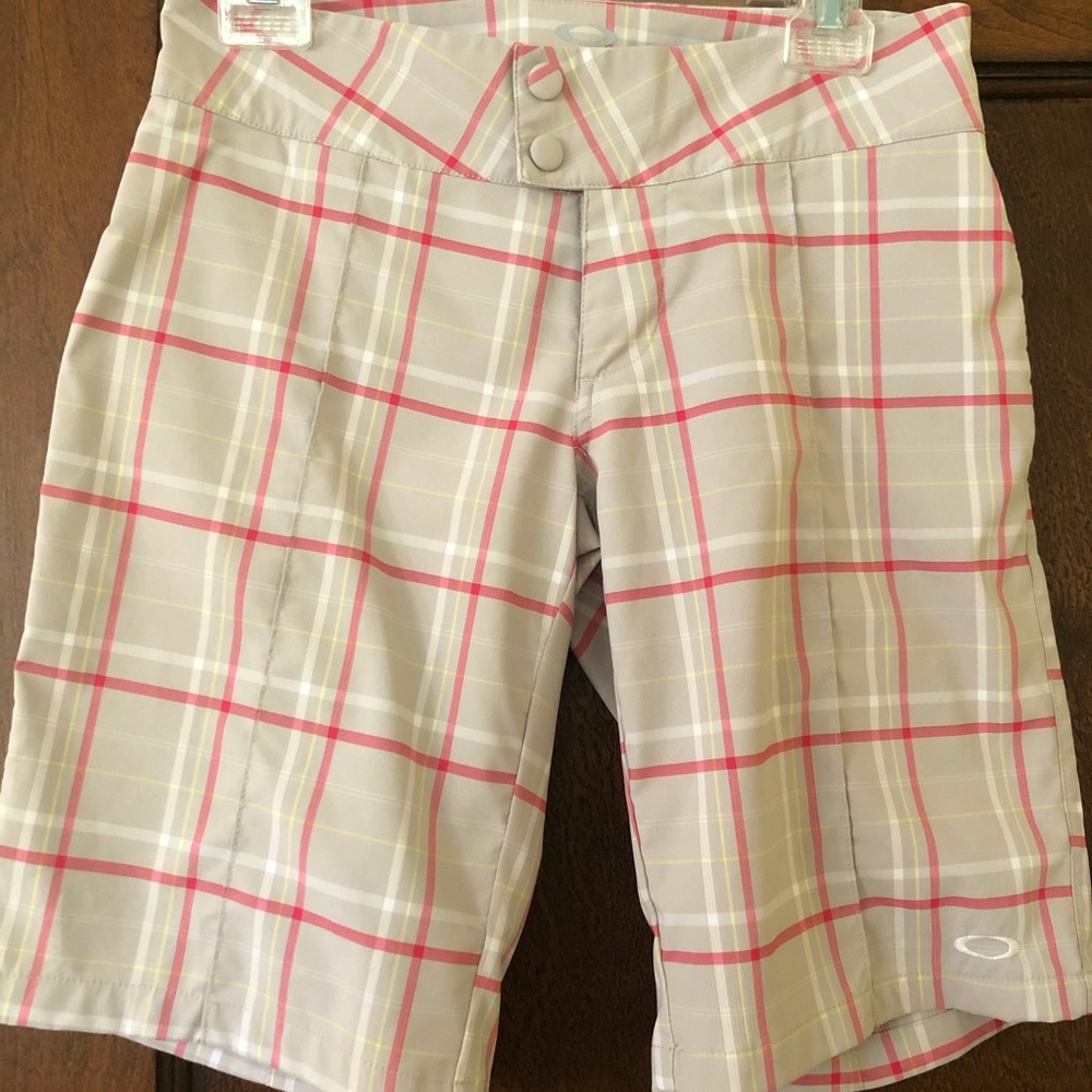 Women’s Oakley Golf Shorts
